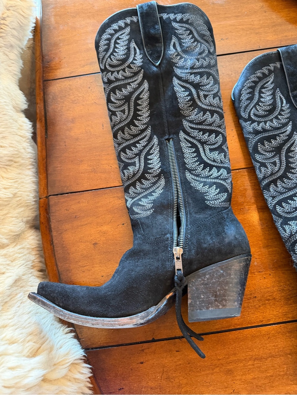 Ariat Black Suede women’s Casanova Style - Picture 5 of 9